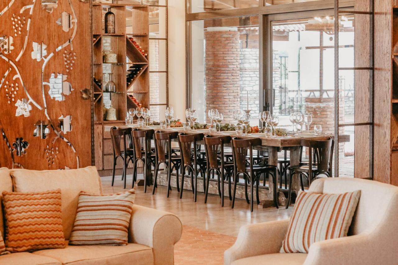 Chateau Mosmieri Hotel & Winery تأيلافي المظهر الخارجي الصورة