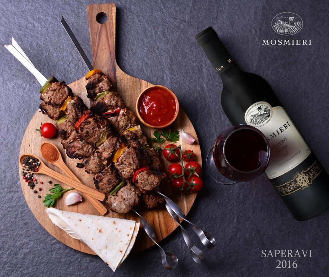 Chateau Mosmieri Hotel & Winery تأيلافي المظهر الخارجي الصورة